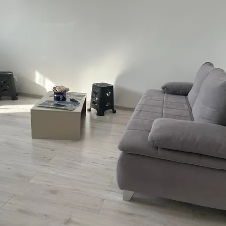 2 1,3 Km Promenada Mall Capacitate 4 Persoane * Craiova