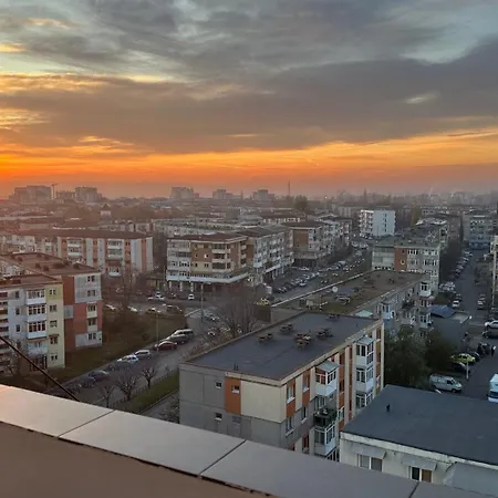 Apartment 2 1,3 Km Promenada Mall Capacitate 4 Persoane