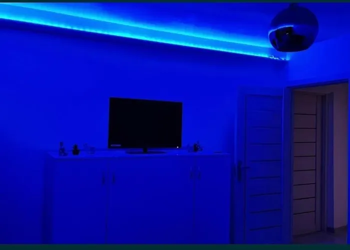 Apartment 2 1,3 Km Promenada Mall Capacitate 4 Persoane *