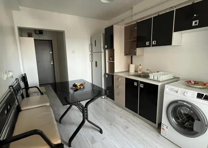 2 1,3 Km Promenada Mall Capacitate 4 Persoane Apartment *